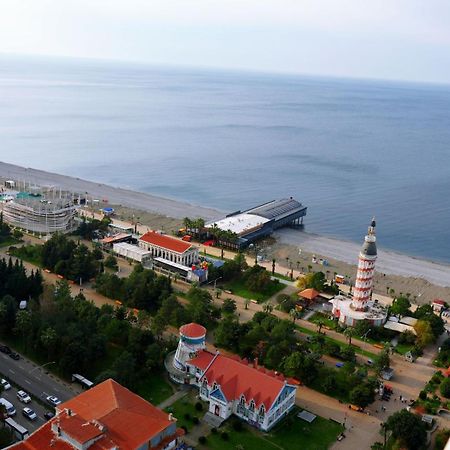 Lux Apart Hotel 555 Batumi Exterior photo