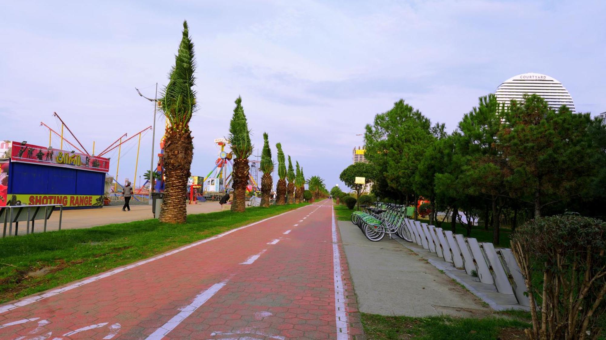 Lux Apart Hotel 555 Batumi Exterior photo