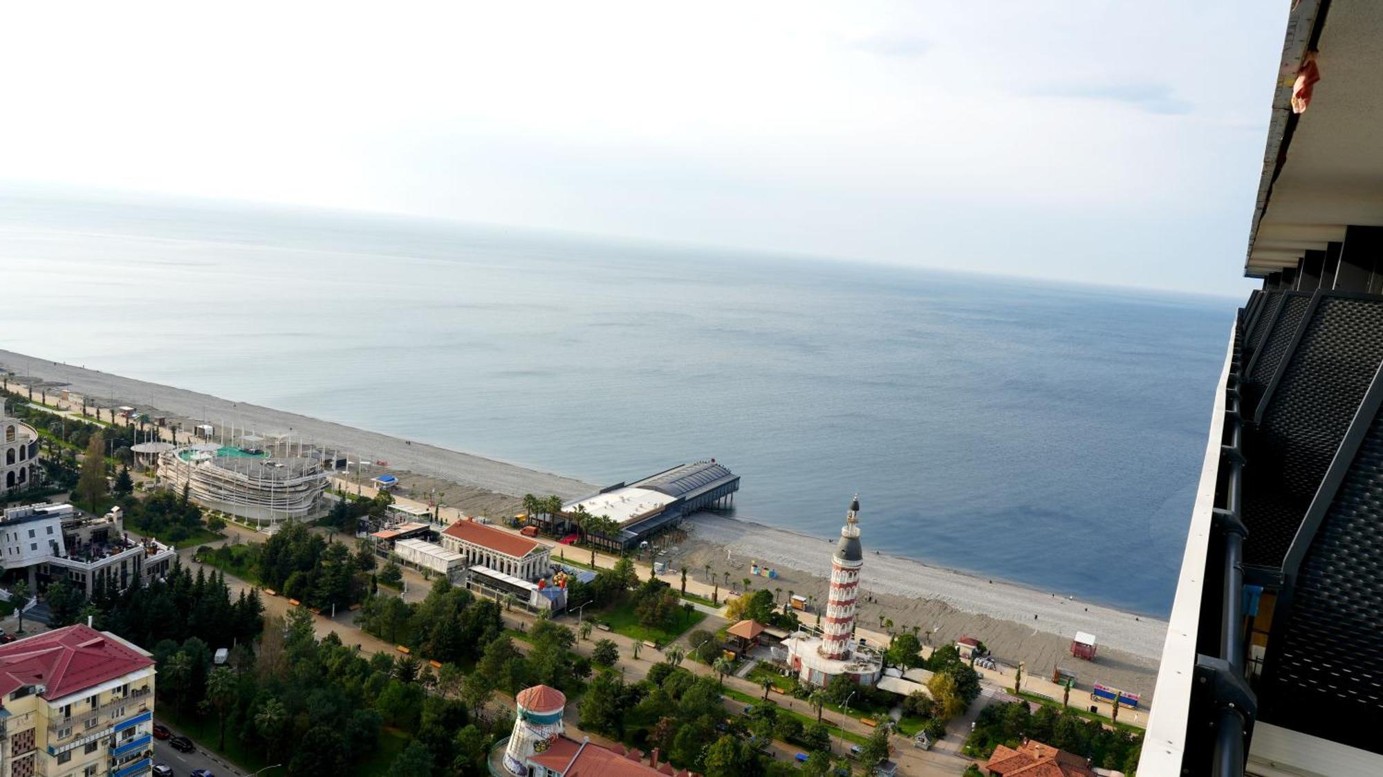 Lux Apart Hotel 555 Batumi Exterior photo